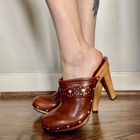 Vtg 90s Y2K Michael Kors Brown Leather Platform Studded Clogs Mules Heels - 8 US - Picture 1 of 8
